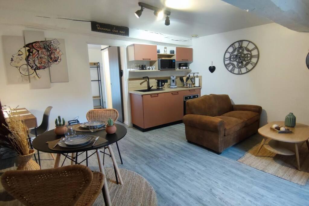 Le Joli'Mans, Appartement Refait A Neuf, Entierement Equipe, Pour 2 Personnes, Proche Quartier Historique Et Centre Le Mans Dış mekan fotoğraf